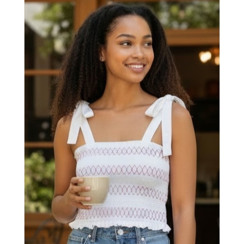 Main Strip Halter Top with tie‎ shoulders